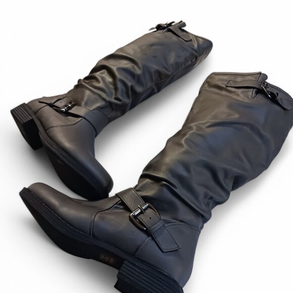 Journee Collection Gray Faux Leather Stormy Rutched Side Riding Boots – Size 8 - Picture 13 of 16